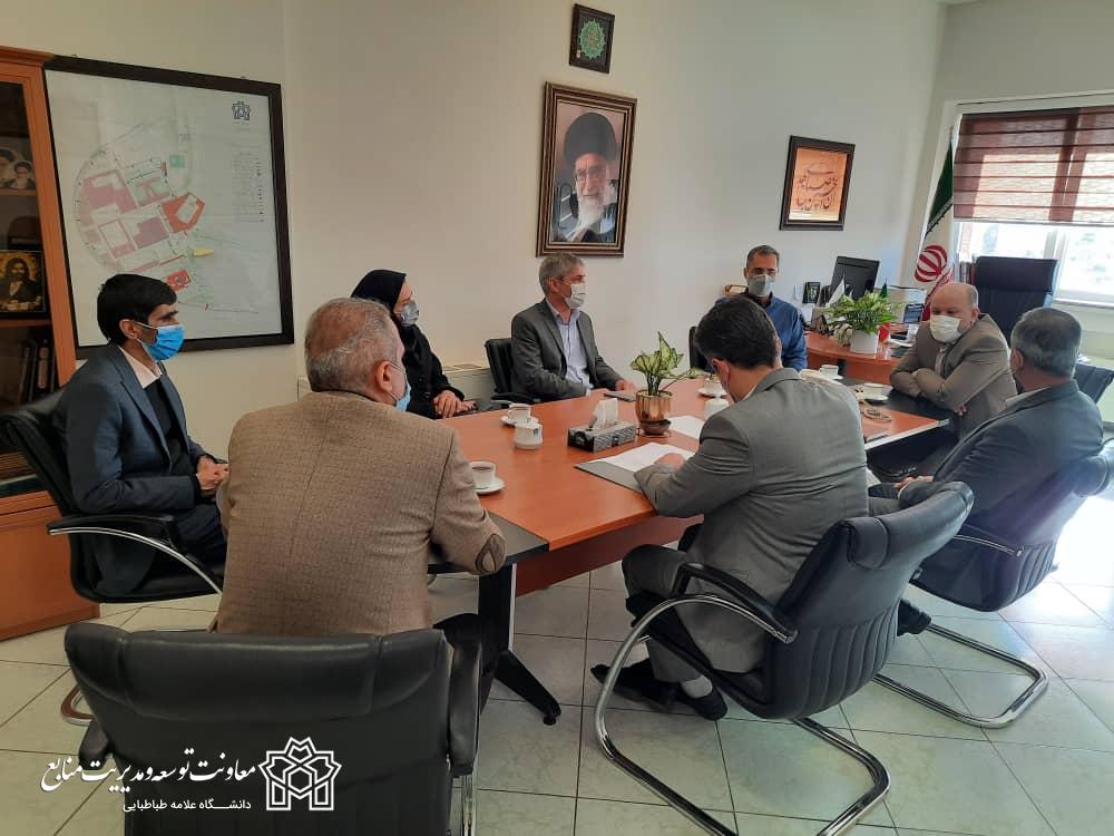 برگزاری جلسه بین سرپرستی بانک ملی منطقه و مسئولان معاونت توسعه دانشگاه علامه طباطبایی