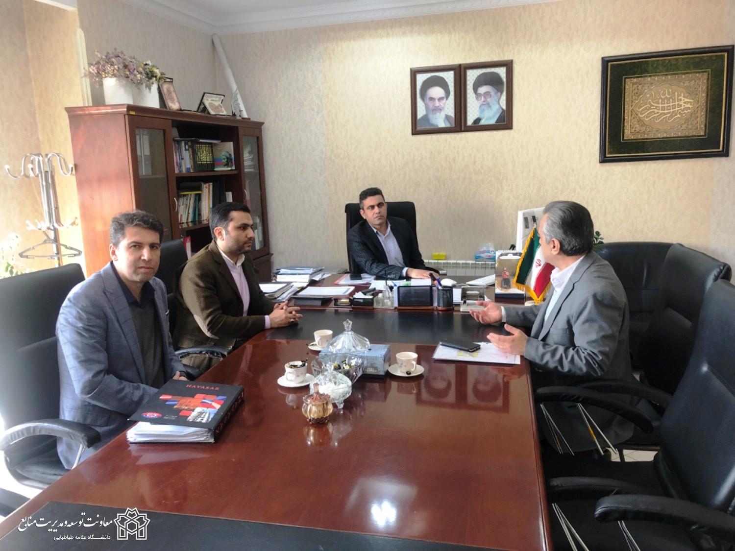 جلسه مدیر عمرانی دانشگاه با اداره املاک راه و شهرسازی استان البرز